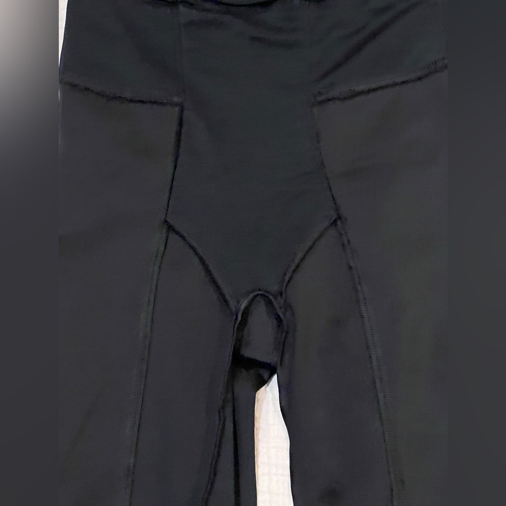 Spanx Faux Patent Leather Leggings Black XS - Picture 8 of 16